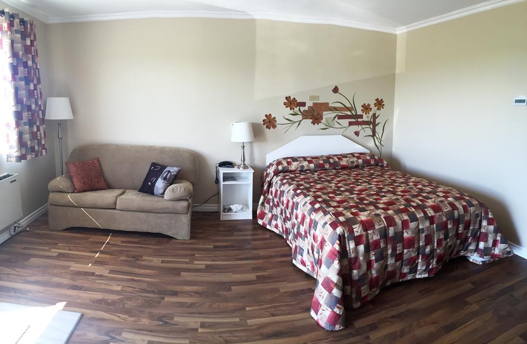 Motel L'Escale Шамбор Екстериор снимка